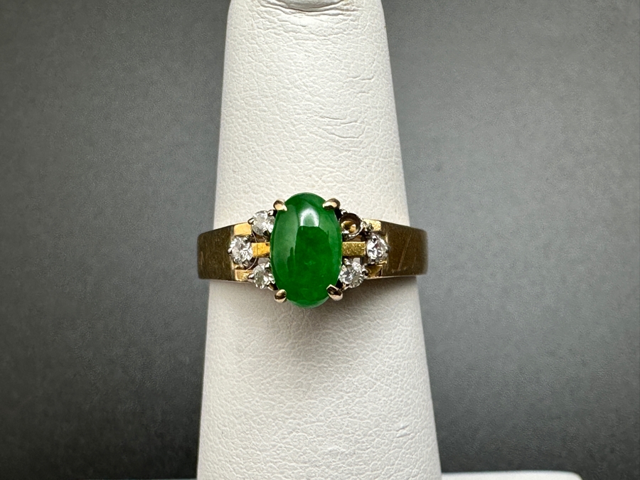 14K Jade Ring (2.9g) with Melee Diamonds (missing one)  ～.08 cttw Size 5 FMV $250 Retail $500 [Photo 2]