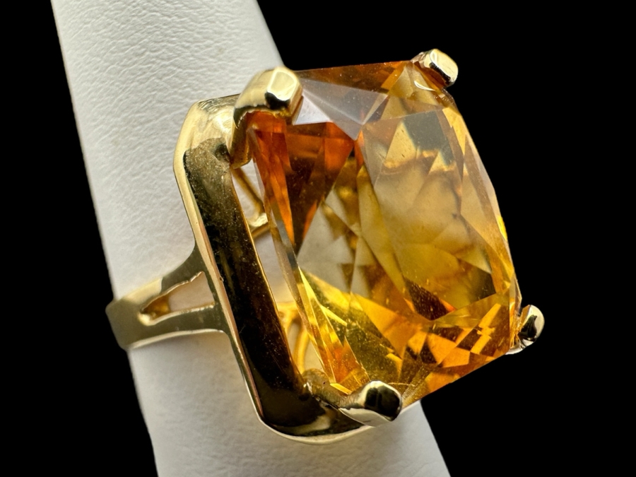 14K Gold and Citrine Ring 6.3g Size 7.5 FMV $600 Retail $1,200 