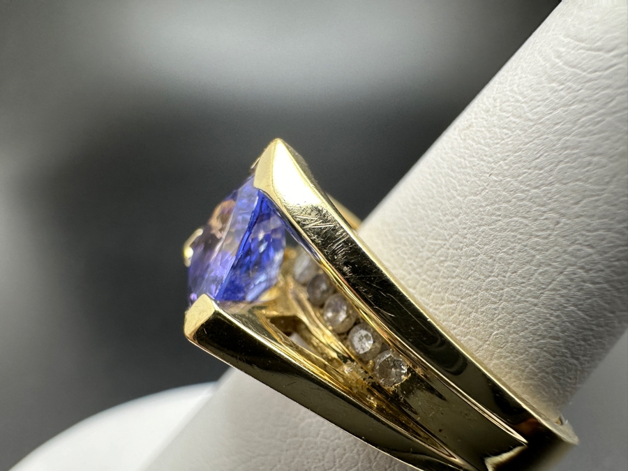 14K Gold Tanzanite and Diamond Ring 6.8g 8x8 Trillion Tanzanite ～.25 cttw Diamonds Size 6.75 FMV $1,400 Retail $2,800 [Photo 16]