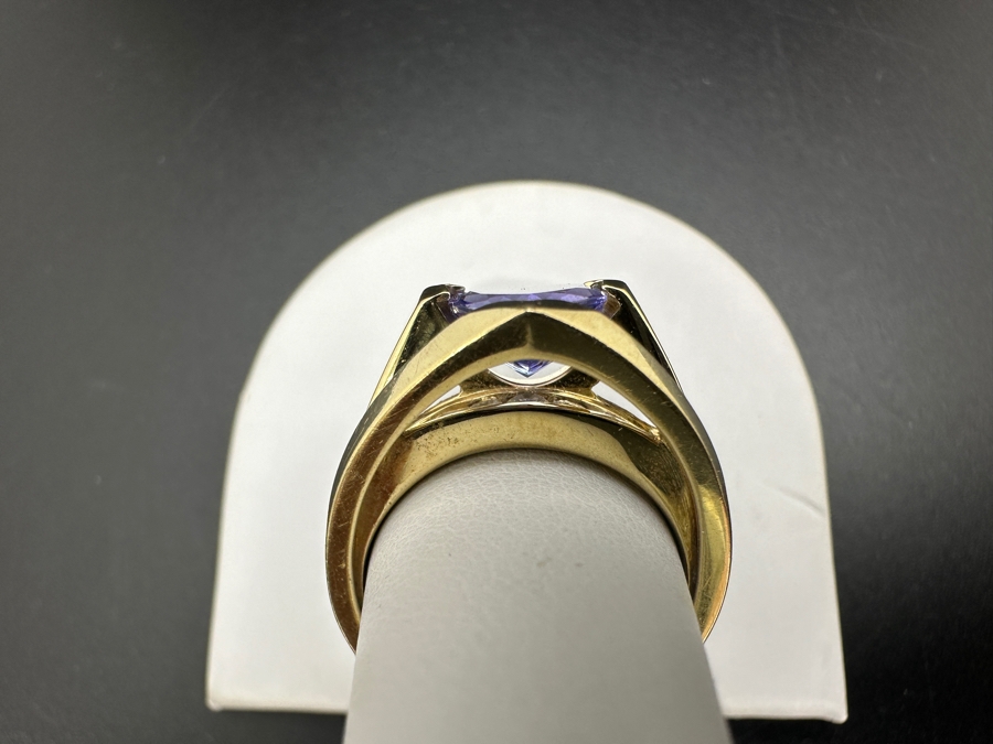 14K Gold Tanzanite and Diamond Ring 6.8g 8x8 Trillion Tanzanite ～.25 cttw Diamonds Size 6.75 FMV $1,400 Retail $2,800 [Photo 13]
