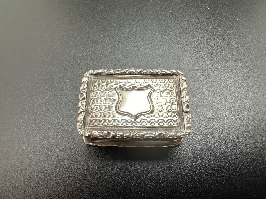 Antique 14K Gold and Sterling Silver Miniature Vinaigrette Snuff Box 7.5g FMV $300 Retail $600 [Photo 2]