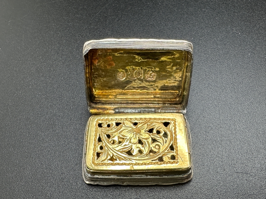 Antique 14K Gold and Sterling Silver Miniature Vinaigrette Snuff Box 7.5g FMV $300 Retail $600 [Photo 10]