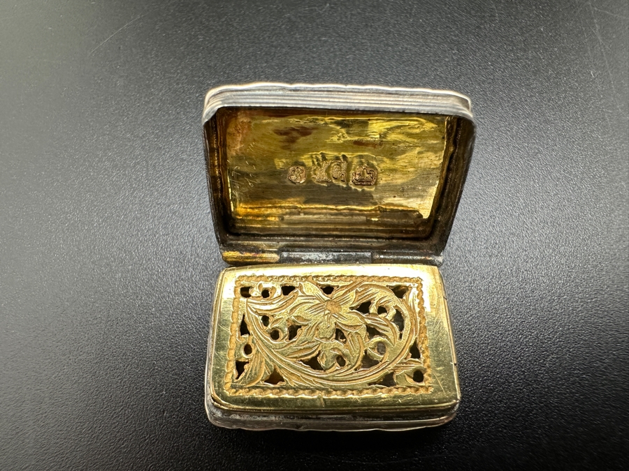Antique 14K Gold and Sterling Silver Miniature Vinaigrette Snuff Box 7.5g FMV $300 Retail $600 [Photo 6]