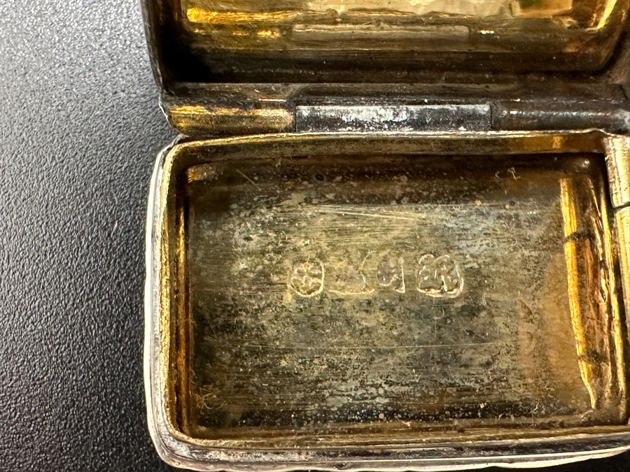 Antique 14K Gold and Sterling Silver Miniature Vinaigrette Snuff Box 7.5g FMV $300 Retail $600 [Photo 13]