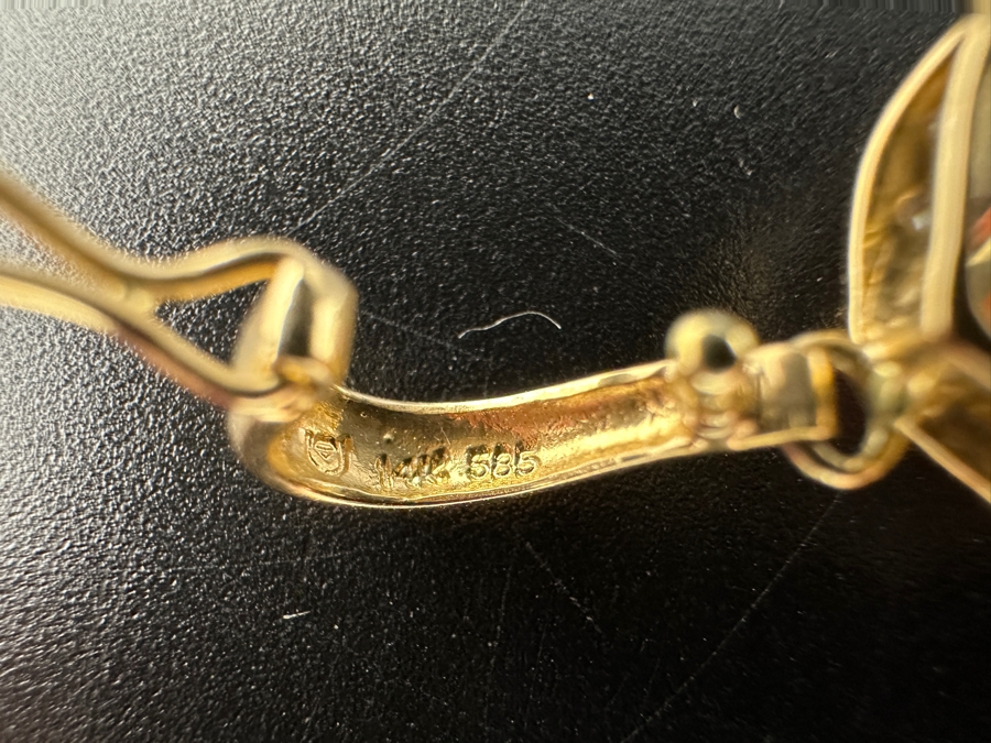 14K Gold Pink Coral Pendant with ～.08 cttw Diamonds 3.4g FMV $300 Retail $600 [Photo 10]