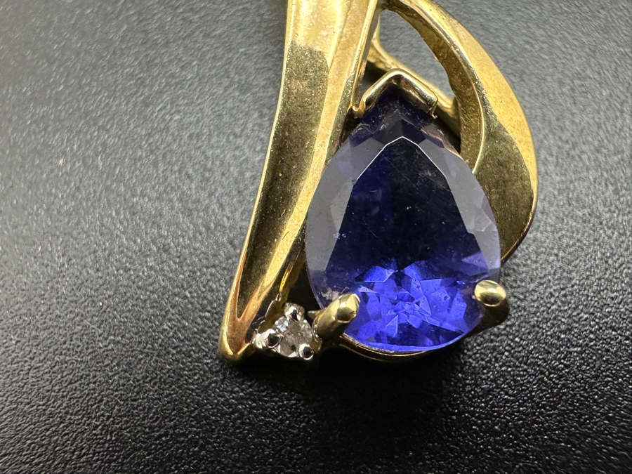 10K Gold Pendant with Imitation Tanzanite 2.9g FMV $200 Retail $400 [Photo 4]