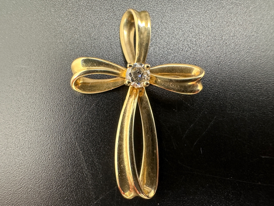 14K Gold Cross with ～.25 cttw Diamond H-I Color SI² 2.1g FMV $400 Retail $800 [Photo 2]
