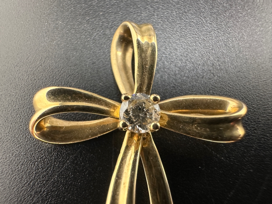 14K Gold Cross with ～.25 cttw Diamond H-I Color SI² 2.1g FMV $400 Retail $800 [Photo 3]