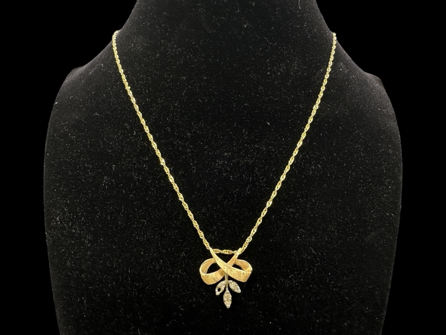 14K Gold Ribbon Pendant and Singapore Chain 16'L 3.8g FMV $300 Retail $600 [Photo 3]