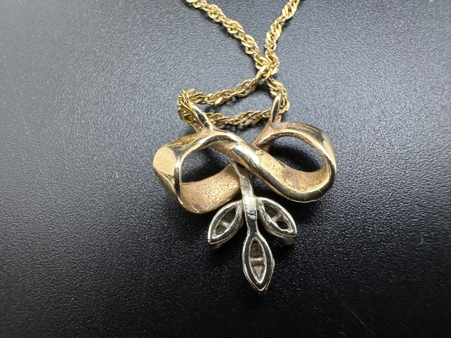 14K Gold Ribbon Pendant and Singapore Chain 16'L 3.8g FMV $300 Retail $600 [Photo 7]
