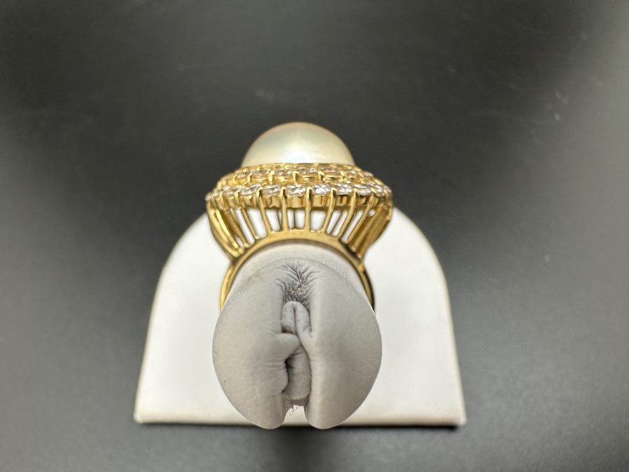 14K Gold Mabe Pearl (14mm) and CZ Ring 9g Size 6.75 FMV $800 Retail $1,600 [Photo 9]