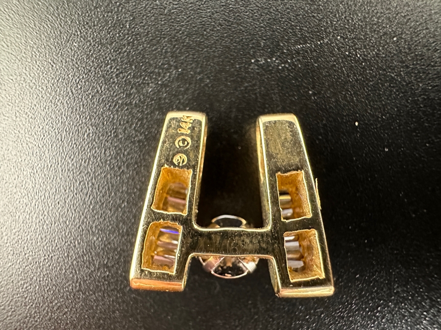 14K Gold and Diamond Pendant 3.3g ～.15 ct Round Brilliant Diamond ～.35 cttw Baguette Diamonds FMV $700 Retail $1,400 [Photo 7]