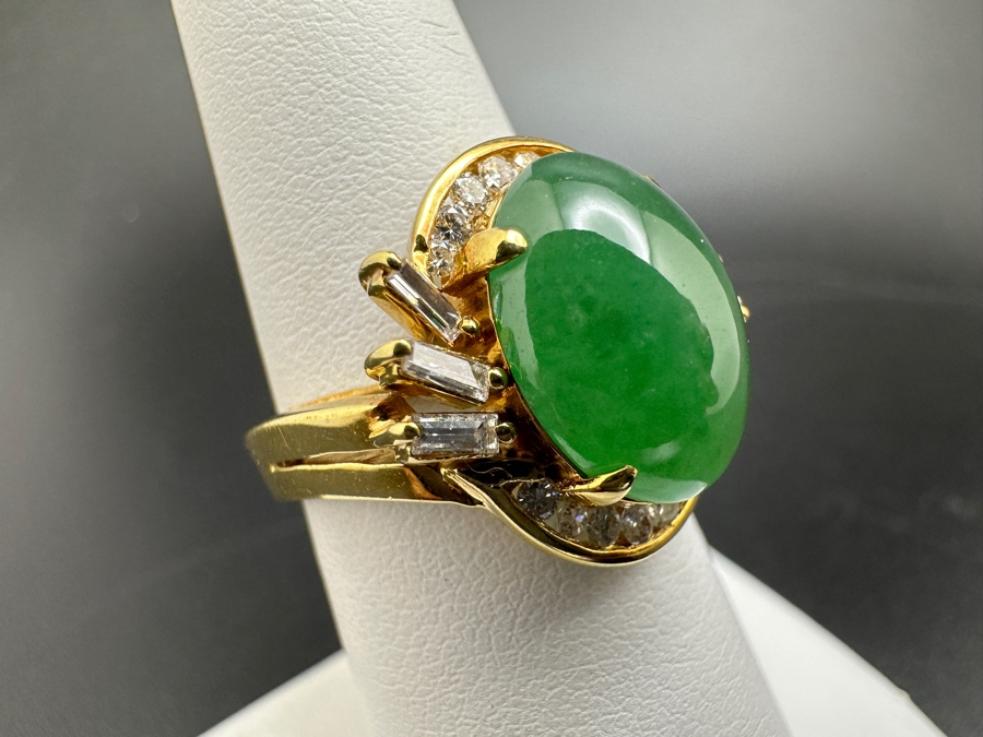 14K Gold Green Jade (13x10mm Cabochon) and Diamond Ring 6.4g ～.65 cttw Diamonds SI²-SI³ Size 6.5 FMV $750 Retail $1,500 [Photo 4]
