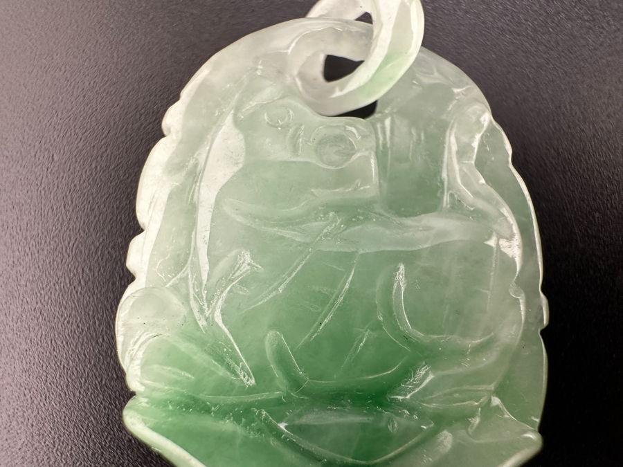 Carved Jadeite Pendant 14.4g [Photo 6]