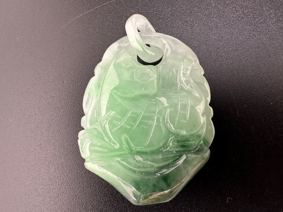 Carved Jadeite Pendant 14.4g [Photo 3]
