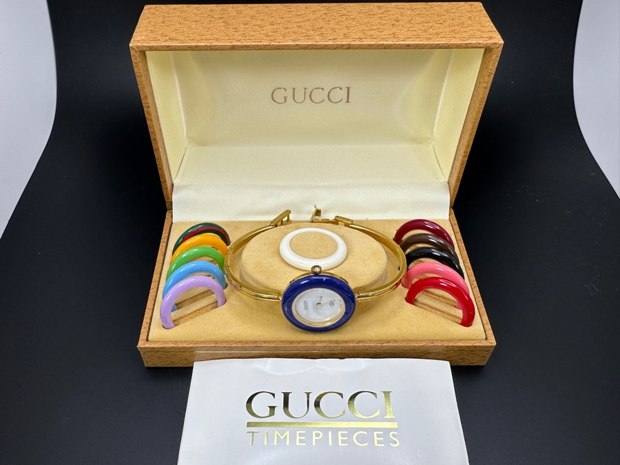 Gucci 1100-L Change Bezel Chameleon Watch  [Photo 2]