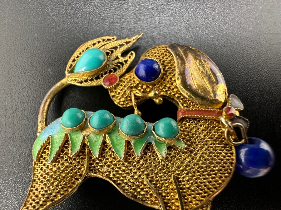 Sterling Silver Filigree Dog Brooch Pin with Stone Accents 5.7g [Photo 2]