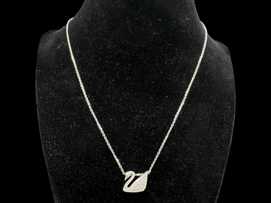 Swarovski Crystal Swan Pendant with 18' Necklace  [Photo 2]