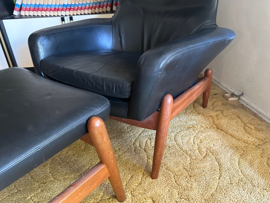 Vintage Mid-Century Modern Arnold Madsen Easy Chair With Matching Stool Ottoman Model MS 30 Danish Teak / Leather Made By Madsen & Schubell Estimate $10,000-$15,000 [Photo 11]