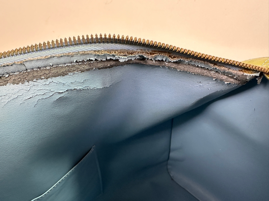 Louis Vuitton Mercer Keepall Handbag Monogram Vernis 45 (Has Some Discoloration Outside / Inside Has Some Peeling - See Photos) 18.5W X 8.5D X 11H [Photo 17]