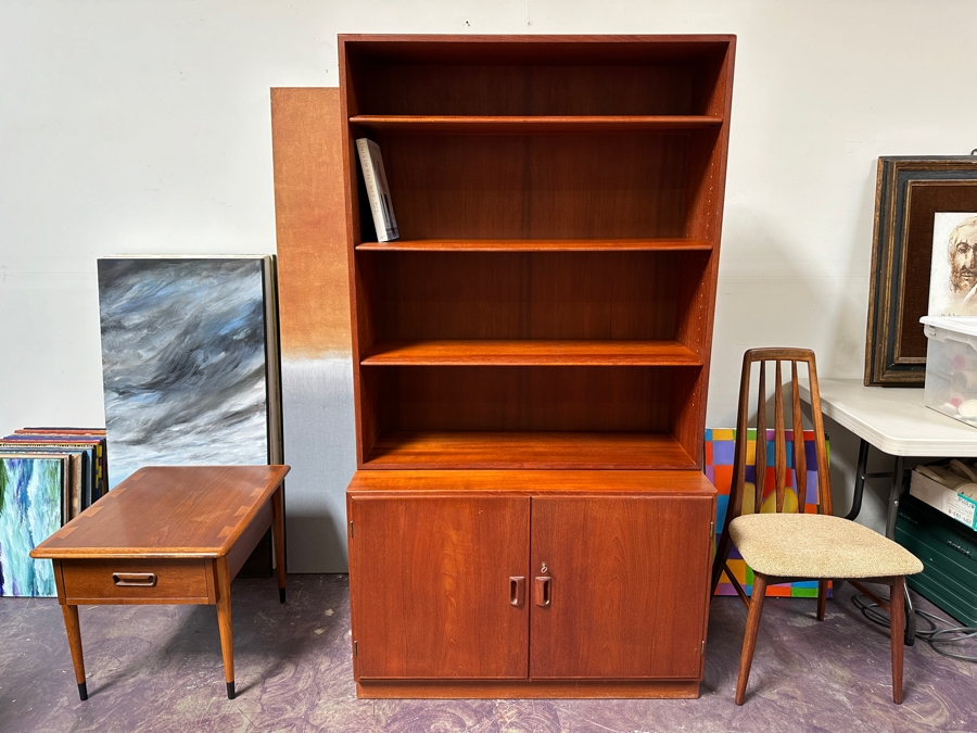 Vintage Mid-Century Danish Modern Soborg Mobler Teak 2-Piece Bookcase Cabinet 39.5W X 18.5D X 71.5H [Photo 2]