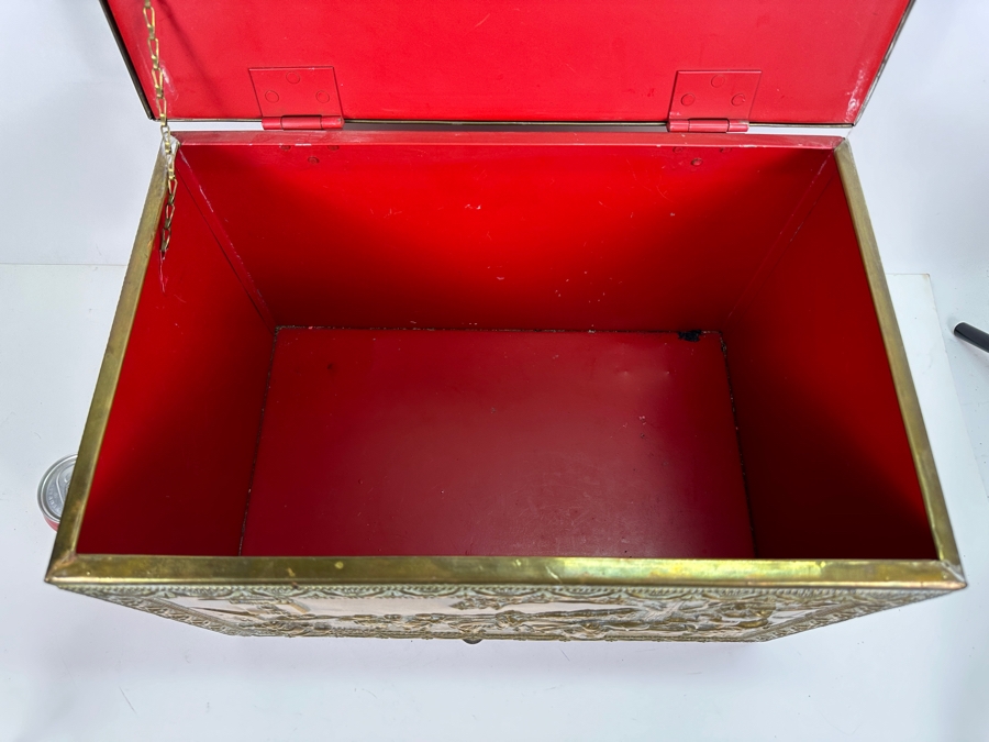 Vintage Repousse Brass Wood Tender Coal Box 17.5W X 12D X 12H [Photo 13]