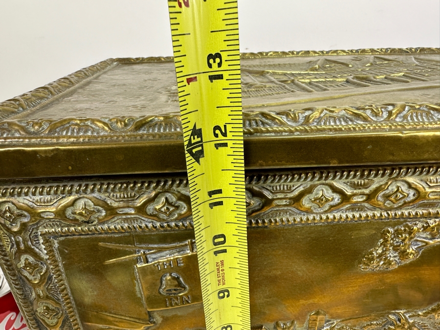 Vintage Repousse Brass Wood Tender Coal Box 17.5W X 12D X 12H [Photo 17]