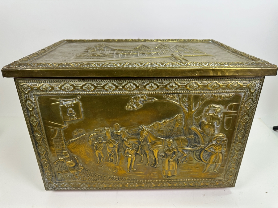 Vintage Repousse Brass Wood Tender Coal Box 17.5W X 12D X 12H [Photo 3]