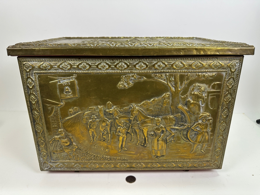 Vintage Repousse Brass Wood Tender Coal Box 17.5W X 12D X 12H [Photo 5]