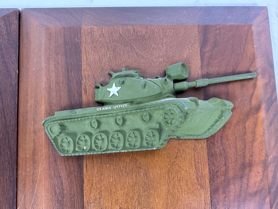 Pair Of U.S. Army Tank Plaques 8 X 10 [Photo 2]