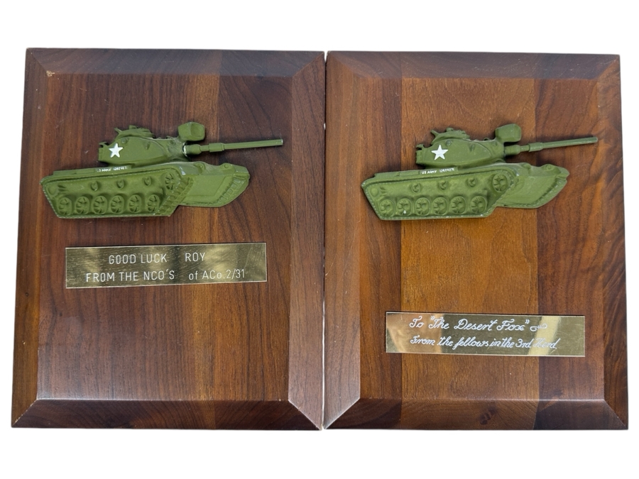 Pair Of U.S. Army Tank Plaques 8 X 10 [Photo 1]