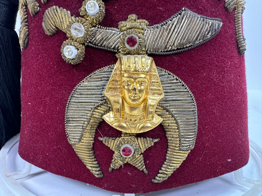 Vintage Shriner's Jeweled Masonic Fez Hat Al Bahr With Hat Display [Photo 3]