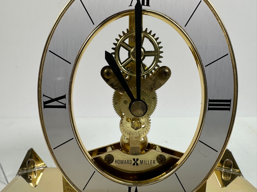 Vintage Howard Miller Pyramid Gear Clock Working 8.5W X 5.25D X 9H [Photo 4]