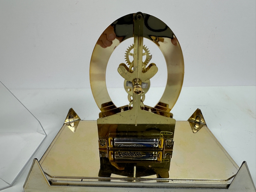 Vintage Howard Miller Pyramid Gear Clock Working 8.5W X 5.25D X 9H [Photo 5]