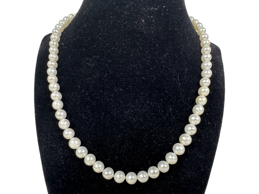 Vintage 18' Pearl Necklace