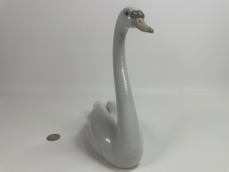Vintage Lladro Graceful Swan Figurine 5230 9W X 8.5H [Photo 3]