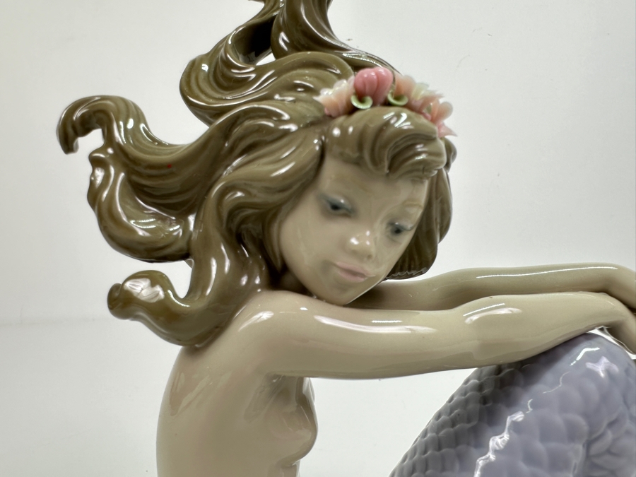 Vintage Lladro Illusion Mermaid Figurine 01001413 6.5H Retails $480 [Photo 3]