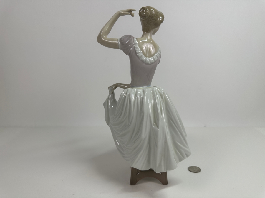 Vintage Lladro Weary Ballerina 5275 Porcelain Figurine 12H Retails $200 [Photo 6]