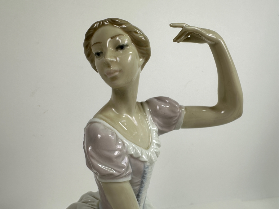 Vintage Lladro Weary Ballerina 5275 Porcelain Figurine 12H Retails $200 [Photo 3]