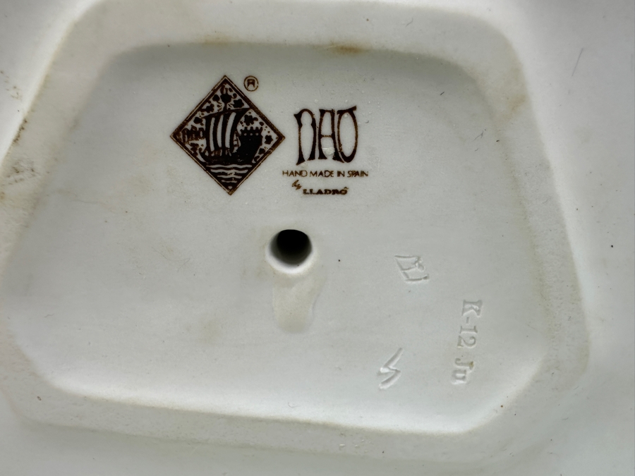 Vintage Nao Lladro Dancing On A Cloud Porcelain Figurine 12.5'H Retails $400 [Photo 10]