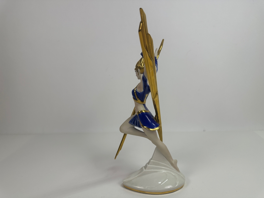 Franklin Mint Lightning In Gold Fine Porcelain Figurine 11.5H Retails $150 [Photo 8]