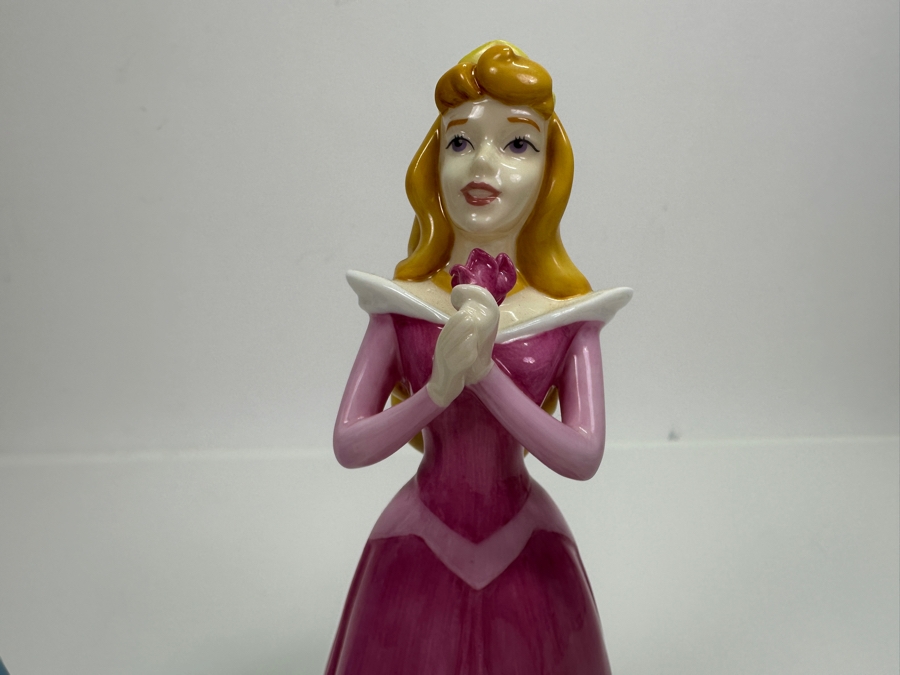 Rare Vintage Walt Disney Showcase Collection By Royal Doulton Disney Princesses Cinderella DP 1 And Sleeping Beauty DP 2 Porcelain Figurines 7.5H [Photo 2]