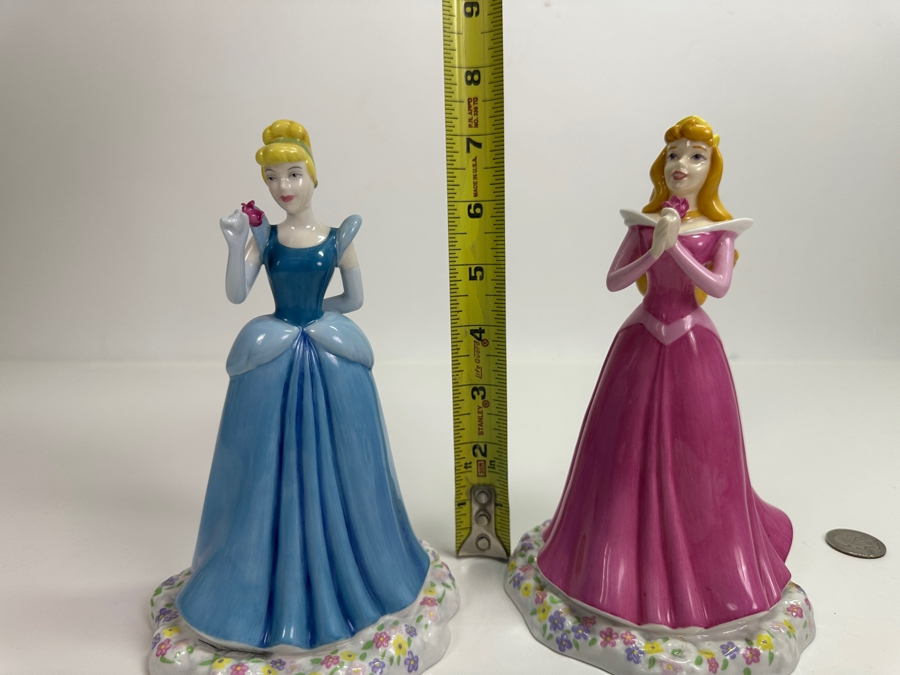 Rare Vintage Walt Disney Showcase Collection By Royal Doulton Disney Princesses Cinderella DP 1 And Sleeping Beauty DP 2 Porcelain Figurines 7.5H [Photo 7]