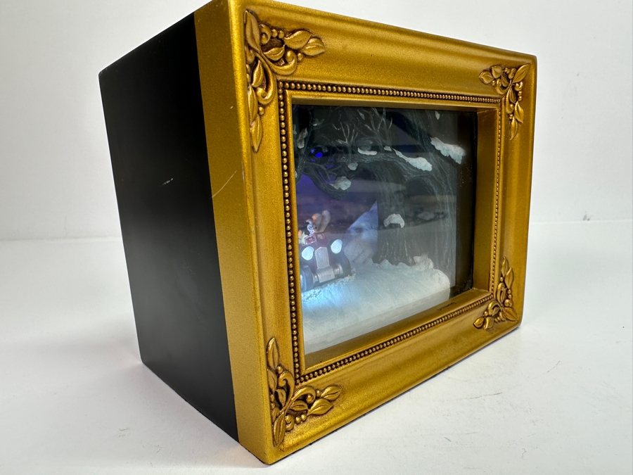 Vintage Hand Signed Robert W. Olszewski Gallery Of Light Walt Disney's 101 Dalmatians 'Terror On Wheels' #4011736 Miniature Shadowbox Scene Lights Up 6W X 4D X 5H [Photo 6]