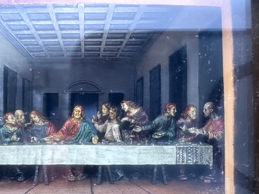 Vintage Robert W. Olszewski Gallery Of Light 'The Last Supper' #4013998 Miniature Shadowbox Scene - Doesn't Light Up 5.25W X 3.5D X 4H	 [Photo 4]