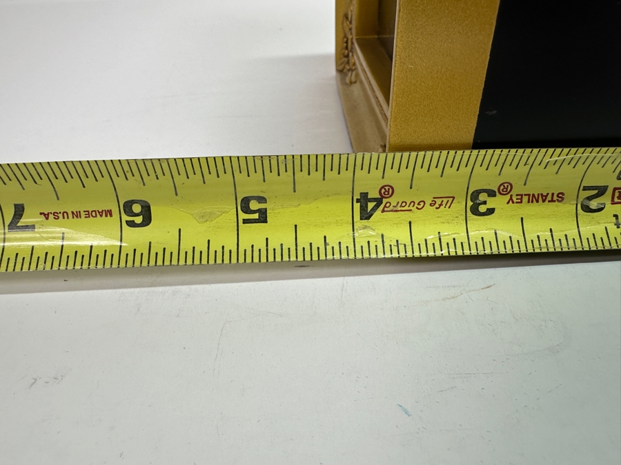 Vintage Robert W. Olszewski Gallery Of Light 'The Last Supper' #4013998 Miniature Shadowbox Scene - Doesn't Light Up 5.25W X 3.5D X 4H	 [Photo 12]