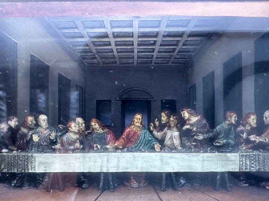 Vintage Robert W. Olszewski Gallery Of Light 'The Last Supper' #4013998 Miniature Shadowbox Scene - Doesn't Light Up 5.25W X 3.5D X 4H	 [Photo 2]