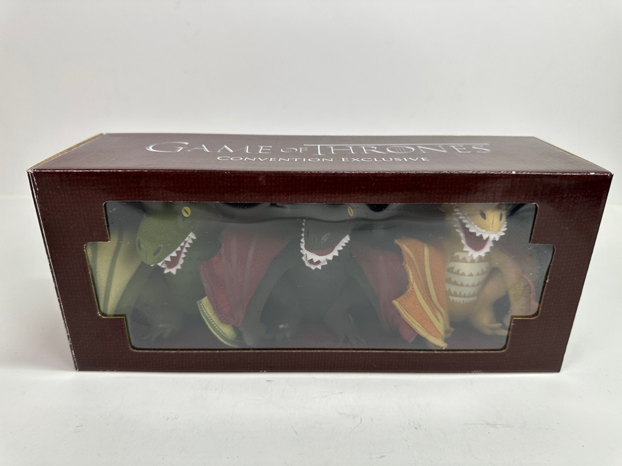 Just Added - Game Of Thrones Convention Exclusive Plush Dragon Box Set Limited Edition 319 11W X 3.5D X 4.5H [Photo 3]