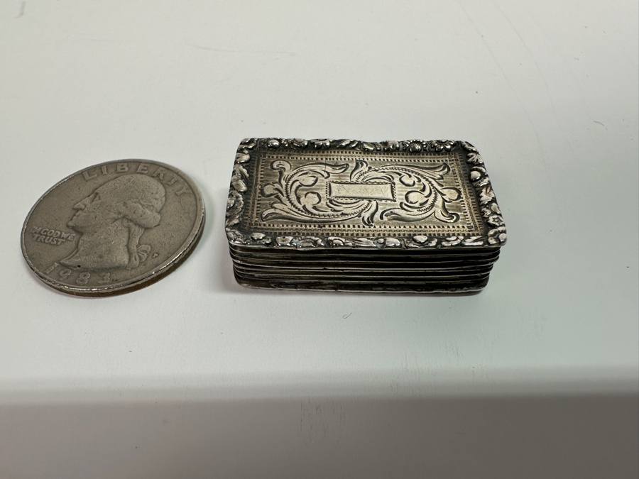 Just Added - Antique English Hallmarked Sterling Silver Vinaigrette Snuff Box 11.6g [Photo 3]