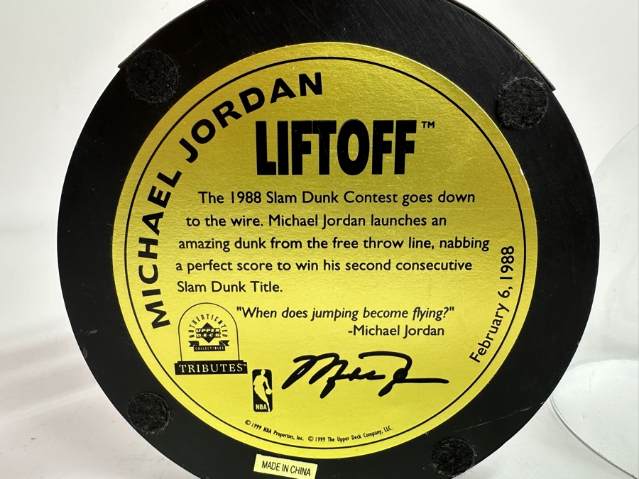 Vintage 1999 Upper Deck Michael Jordan Liftoff 1988 Slam Dunk Contest Figurine 4.5W X 5H [Photo 4]